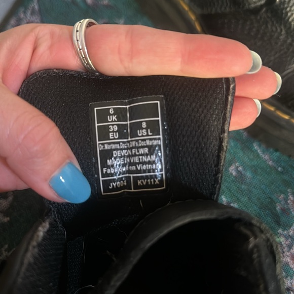 Size 8 Women Doc Martens Flower Buckle - Picture 3 of 4